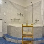 Hideaway Near Centre Apartman